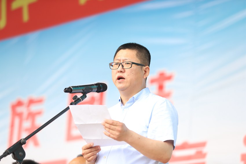延邊州政府副秘書長崔東輝致開幕詞。