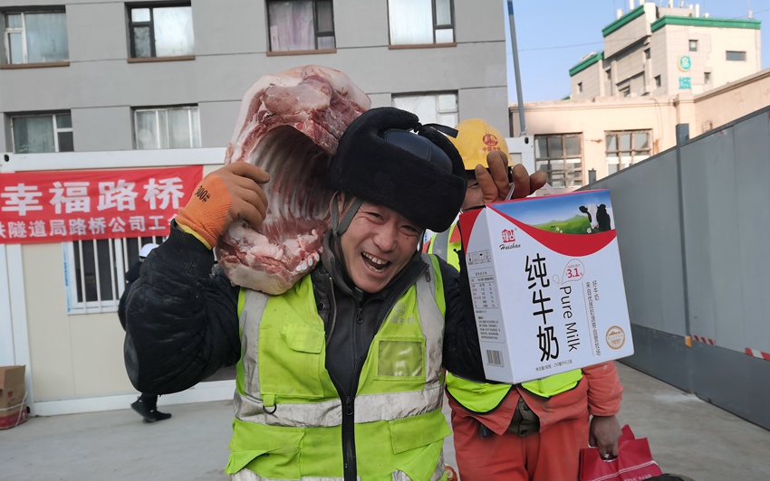 《工會情 過大年》。趙鑫 攝
