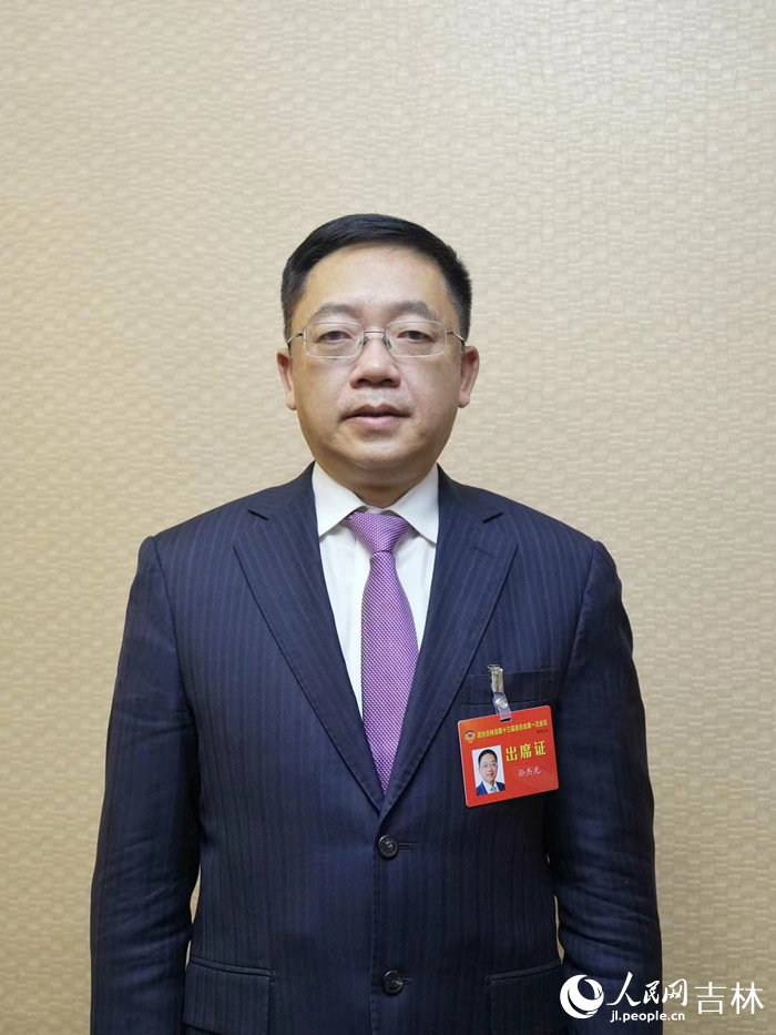 吉林省政協委員、吉林財經大學黨委書記孫杰光。人民網李洋 攝