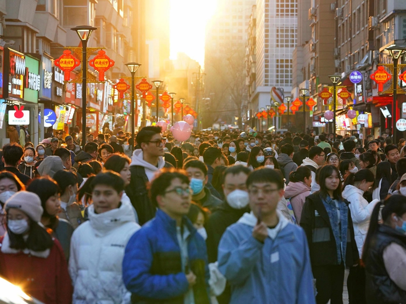 長春桂林路商業街區。人民網 李洋攝