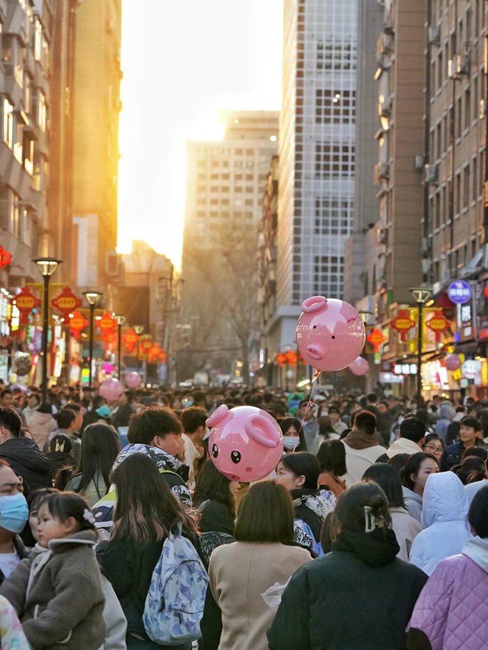 長春桂林路商業街區。人民網 李洋攝