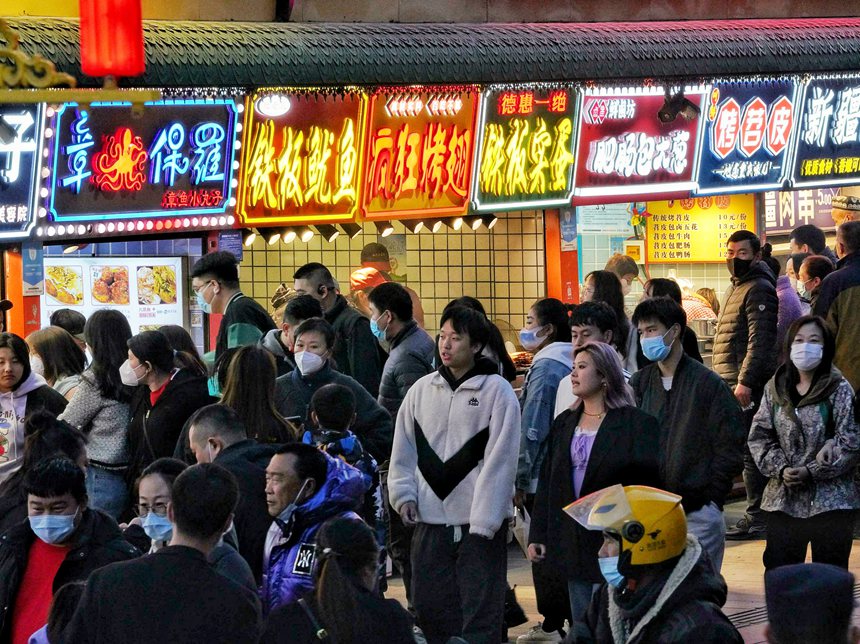 餐飲業加速復蘇。人民網 李洋攝