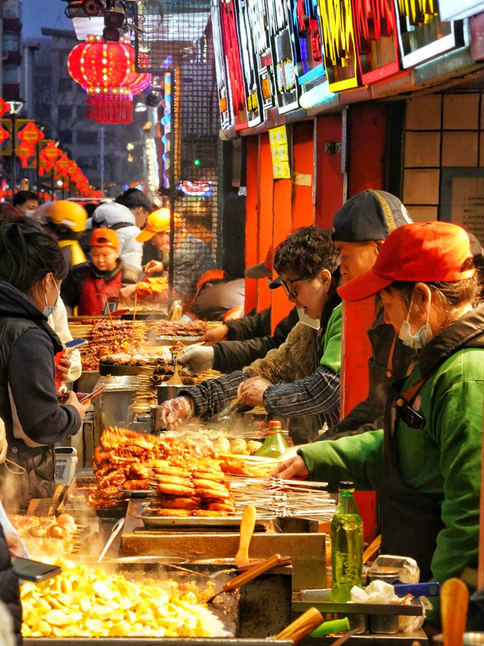 近日，長春市餐飲消費業態復蘇跡象顯著。人民網 李洋攝