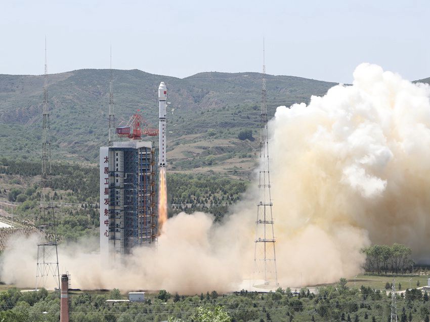 6月15日，我國在太原衛星發射中心使用長征二號丁運載火箭成功發射41顆“吉林一號”自研小型衛星。 （長春新區新聞中心供圖）