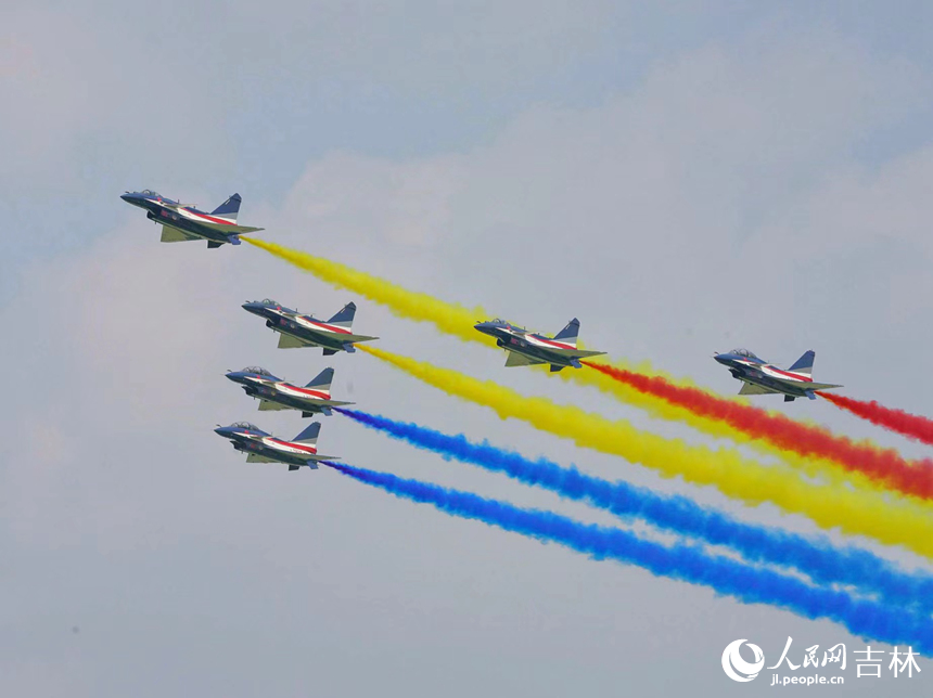 2023年空軍航空開放活動·長春航空展開幕。人民網記者 李洋攝