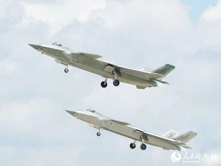 2023年空軍航空開放活動·長春航空展開幕。人民網記者 李洋攝