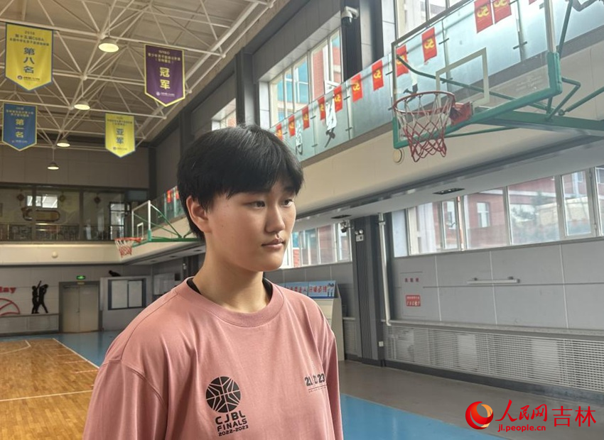 第一〇八學校女子籃球隊隊長李懿瑾。實習生 尹嘉怡攝