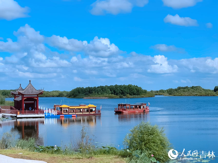 嫩江灣國家濕地公園風景如畫。人民網記者 馬俊華攝