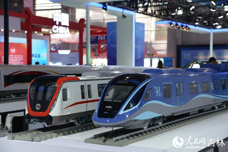 博覽會上中國中車展出的列車模型。 人民網記者 李洋攝