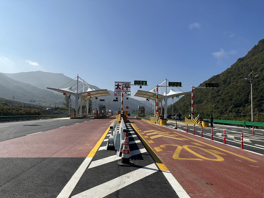 集安至桓仁高速公路建成通車。（吉高集團供圖）