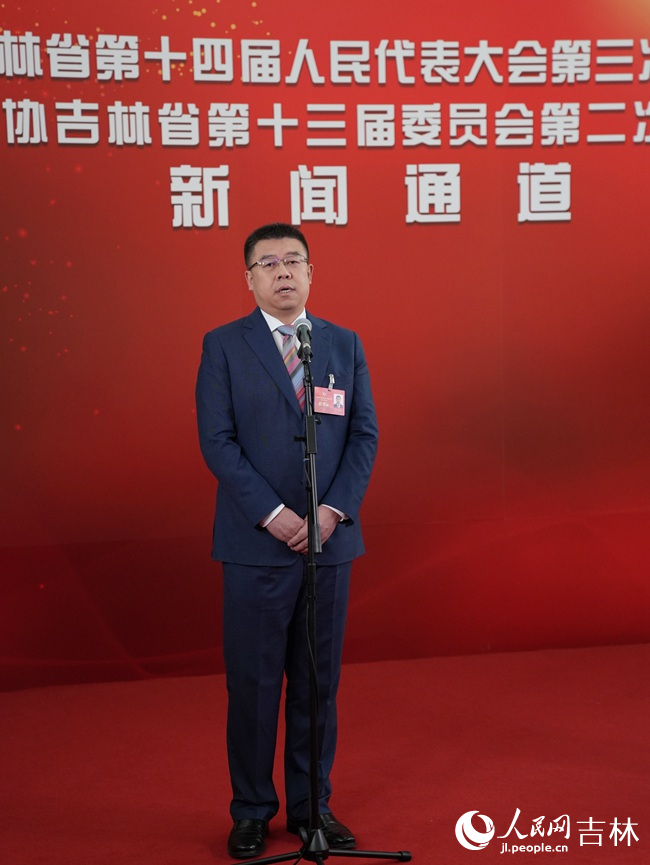 吉林省政協委員、通化東寶藥業股份有限公司董事長冷春生。人民網記者李洋攝