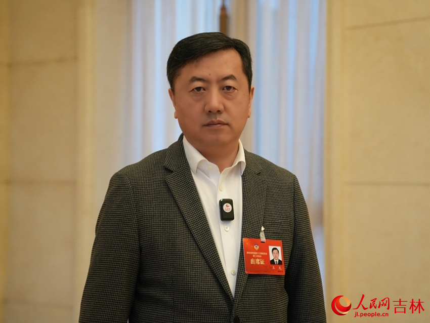 吉林省政協委員、遼源市副市長王龍。人民網記者 李洋攝