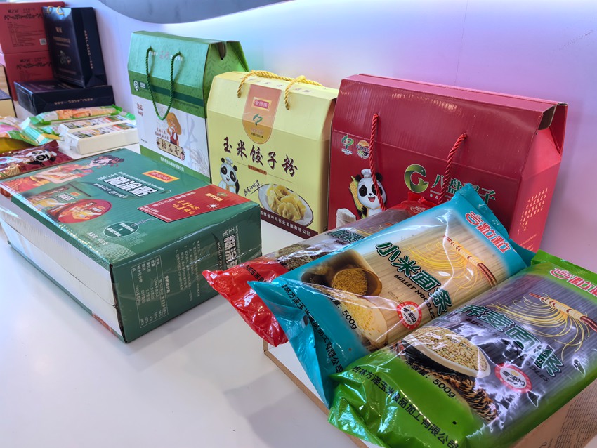 玉米精深加工產品。人民網記者 王海躍攝
