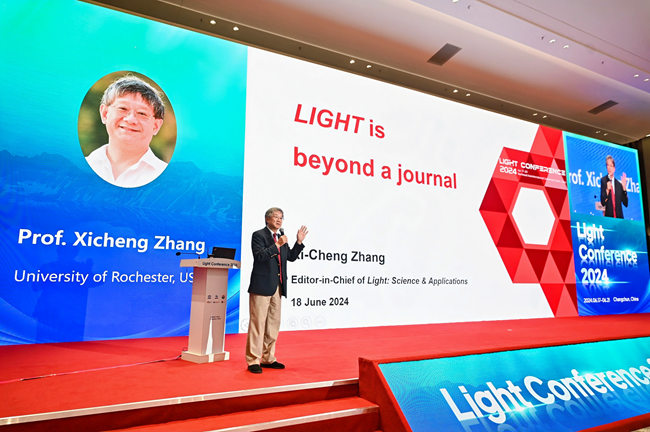 俄羅斯科學院外籍院士、美國羅切斯特大學教授、Light: Science & Applications（簡稱Light） 共主編張希成。
