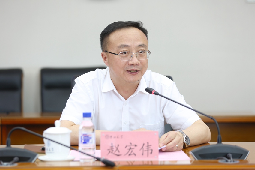 吉林大學黨委常委、副校長趙宏偉致辭。（吉林省科協供圖）