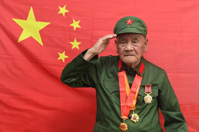 老兵李文惠。