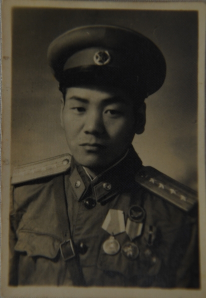 李文惠在部隊服役期間的照片。
