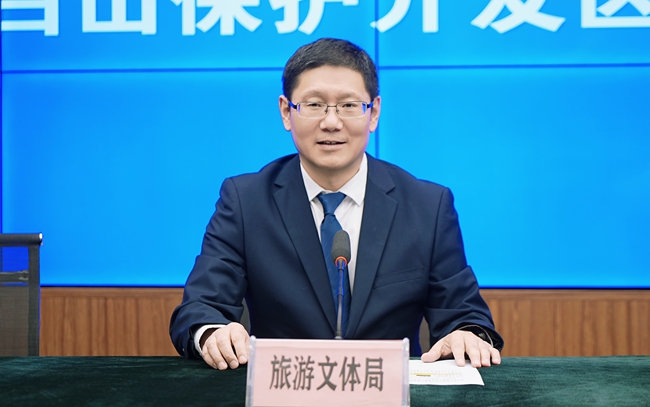 長白山管委會旅游文體局局長耿德勇。