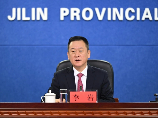 吉林省科技廳廳長李巖。