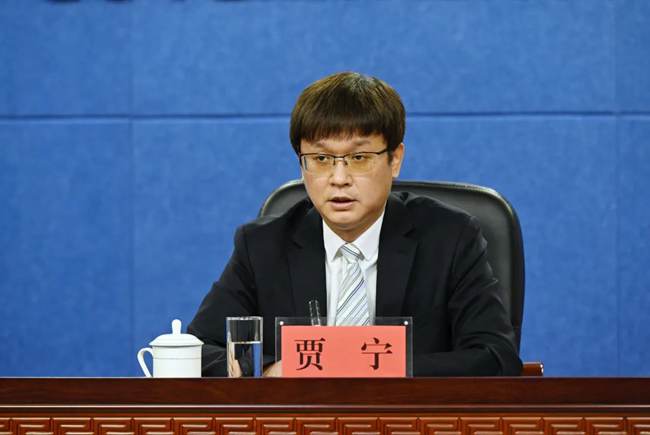 吉林省體育局副局長賈寧。