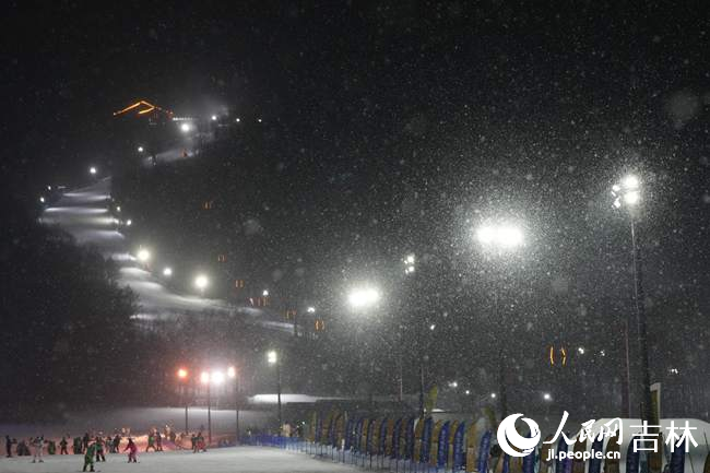 長白山萬達滑雪度假區。人民網記者 李洋攝