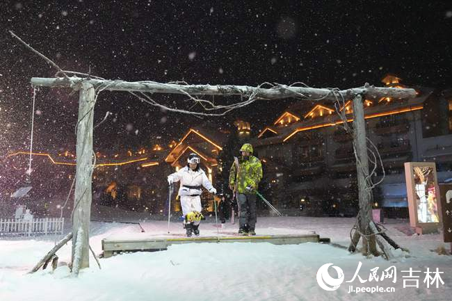 長白山雪街。人民網記者 李洋攝