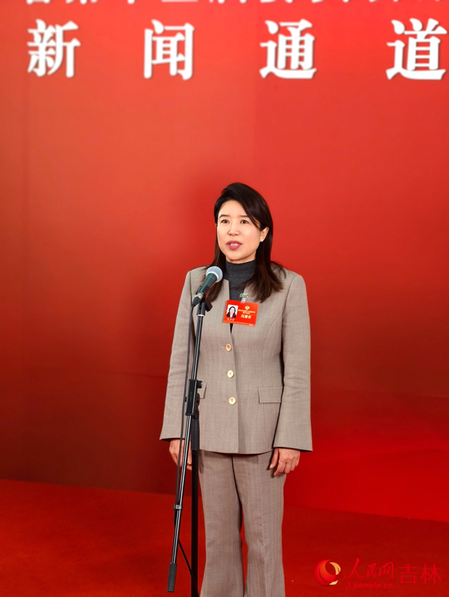 吉林省政協委員、長春圣博瑪生物材料有限公司董事總經理莊秀麗。人民網記者 關思聰攝