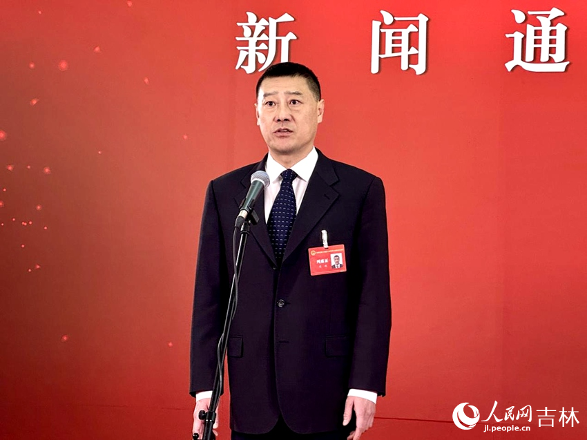 吉林省工業和信息化廳黨組書記、廳長宋剛。人民網記者 李思玥攝