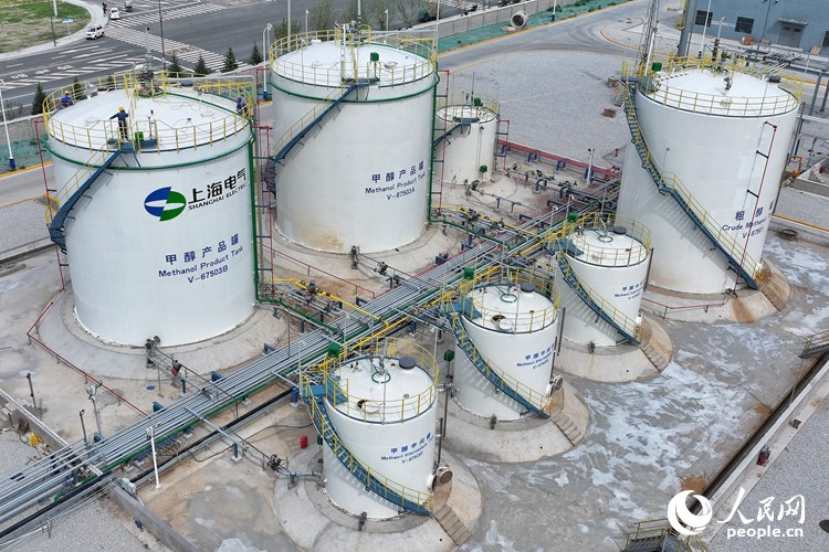 洮南市風電耦合生物質綠色甲醇一體化示范項目。人民網記者 李洋攝