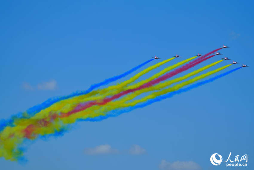 2025空軍航空開放活動和長春航空展完成全要素預演。人民網記者 李洋攝