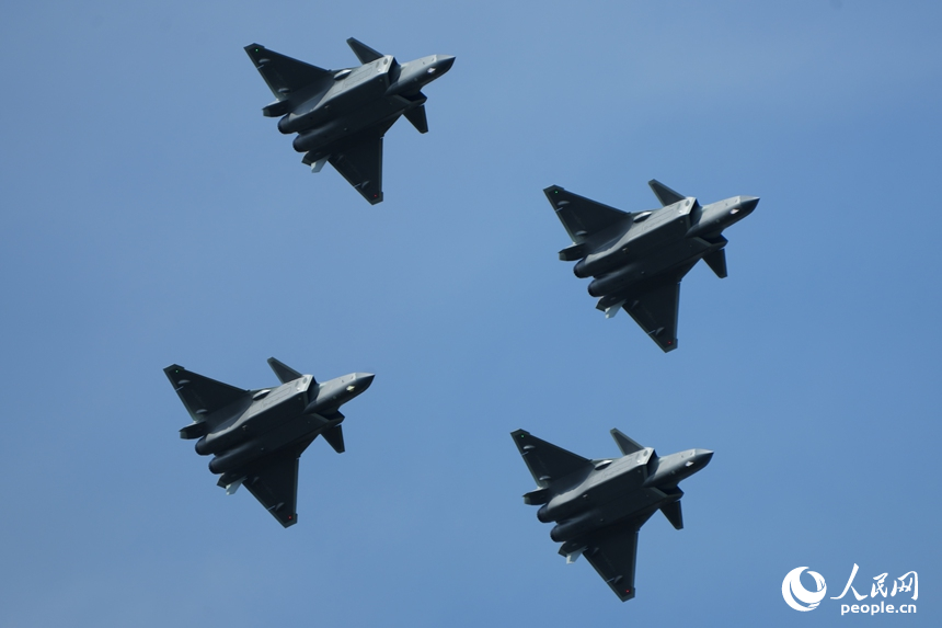 2025年空軍航空開放活動和長春航空展開幕。人民網記者 李洋攝