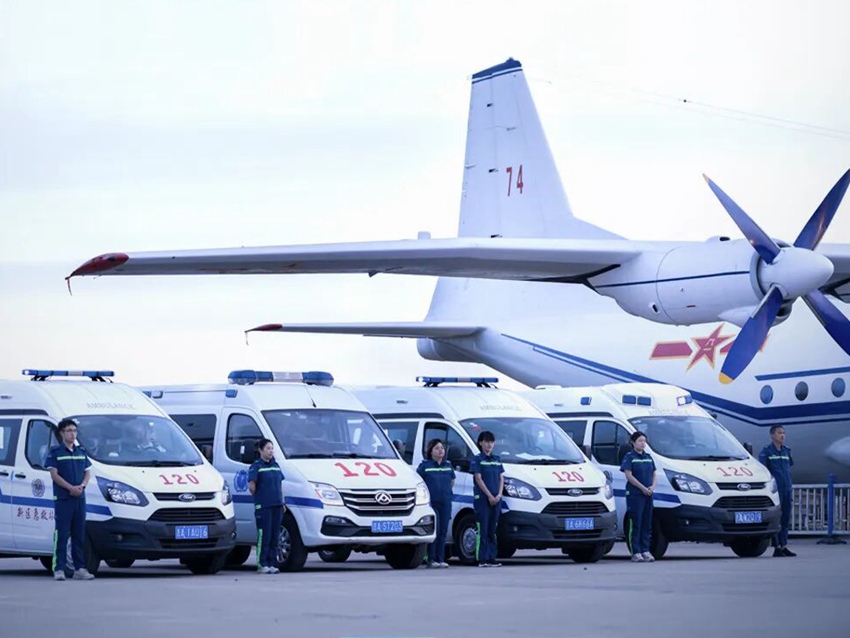 長春市衛健系統4個醫療點隨時響應、每天9—10輛救護車枕戈待旦。長春市衛健委供圖