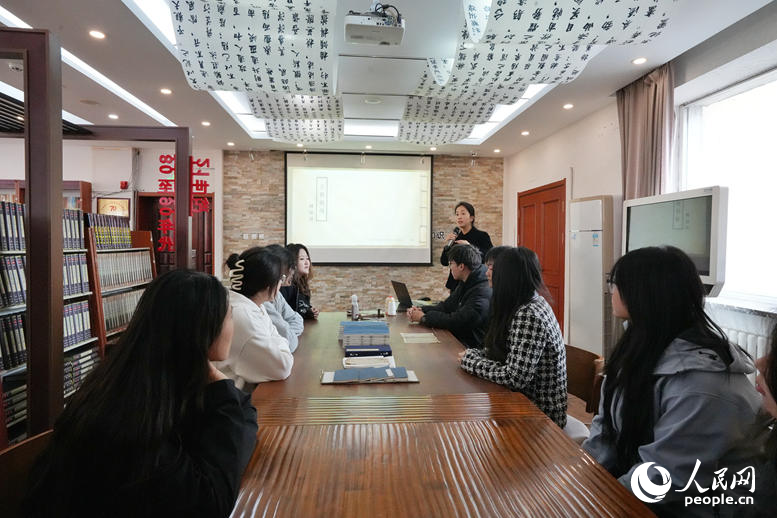 南書房?新華昨日時光書店，一場古籍修復“小課堂”