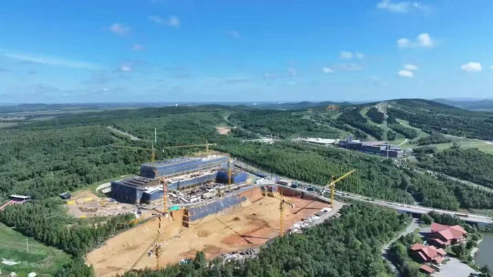 天定山冰雪酒店項目已拔地而起。