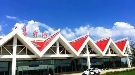 長白山機場。